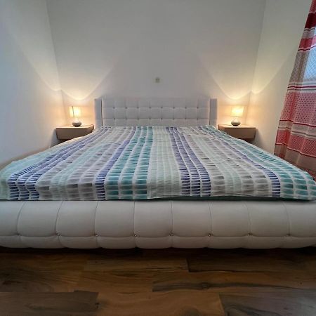 Villa Viktorija Galovac  Buitenkant foto