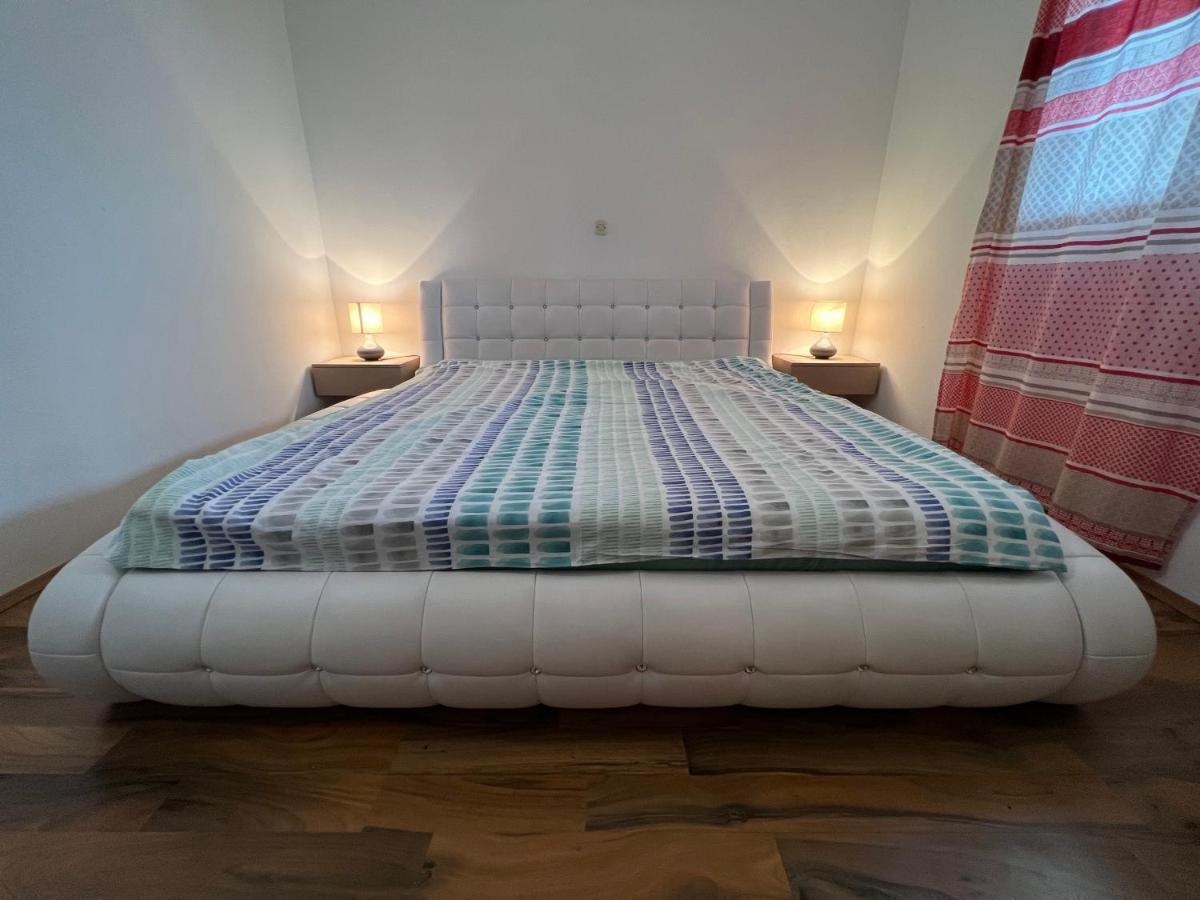 Villa Viktorija Galovac  Buitenkant foto